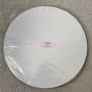 Opened but new! Set of 5 grease proof cake boards (16 inch)